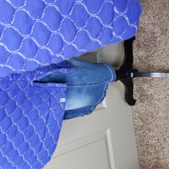 T By TALBOTS Quilted Blue Silver Zip Neck Pullover Top Size large - Picture 4 of 9